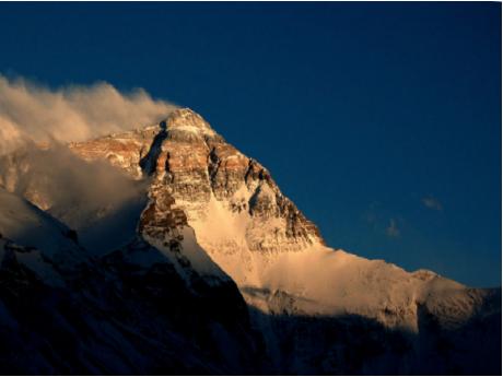 Everest-Zhangmu-Nepal port 3 day tour