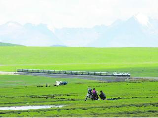 青藏-日喀则-珠峰-林芝-然乌湖-拉萨14日游（西宁到拉萨）